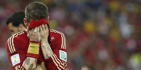 Sergio Ramos desesperado durante el encuentro de Chile que supuso el adiós al Mundial mundial Crónica de un Mundial inesperado marca1