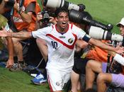 Bryan Ruiz: "Ahora muertos otros"