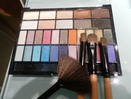 maquillaje esmeralda, brochas, para que sirve cada brocha, blog soloyo