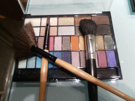 maquillaje esmeralda, brochas, para que sirve cada brocha, blog soloyo