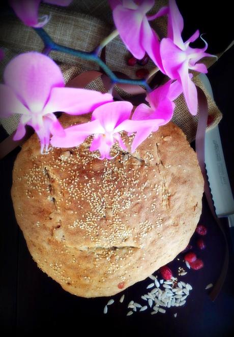 PAN DE SEMILLAS Y ARÁNDANOS ROJOS