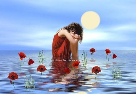 dentro del lago azulado