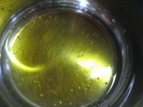 NUBE DE QUESO Y PERA CON GELATINA DE MIEL Y FRUTOS SECOS