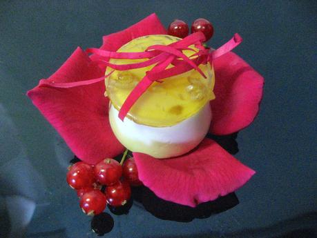 NUBE DE QUESO Y PERA CON GELATINA DE MIEL Y FRUTOS SECOS