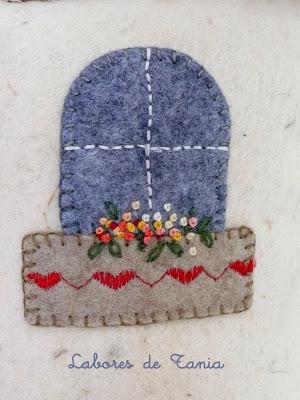 Casita sujetapuertas para Marta