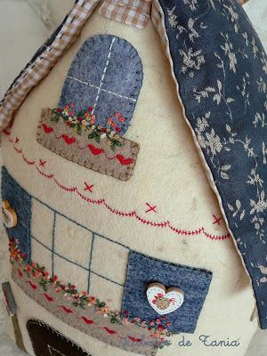 Casita sujetapuertas para Marta