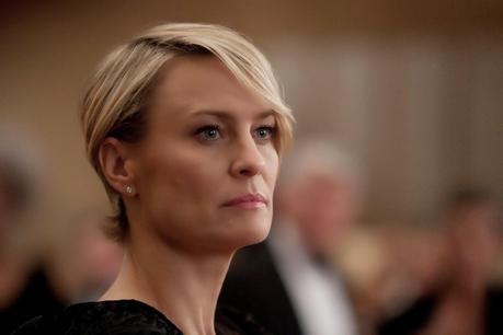 HOUSE OF CARDS, SERIE TELEVISIVA TREMENDAMENTE INTERESANTE...22-05-2014...!!!