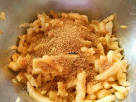 Tarta de manzana Gedeckter Apfelkuchen