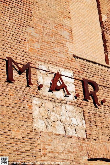 ESTIVALcalá: Ya es verano y en la Ciudad de Alcalá de Henares podemos disfrutar del SOL, de las VACACIONES, de las TERRAZAS y VELADORES, de las NOCHES ESTIVALES... y por qué no y aunque parezca extraño o utópico, también del MAR. ESTIVALcalá: Ya es verano y en la Ciudad de Alcalá de Henares podemos disfrutar del SOL, de las VACACIONES, de las TERRAZAS y VELADORES, de las NOCHES ESTIVALES... y por qué no y aunque parezca extraño o utópico, también del MAR.