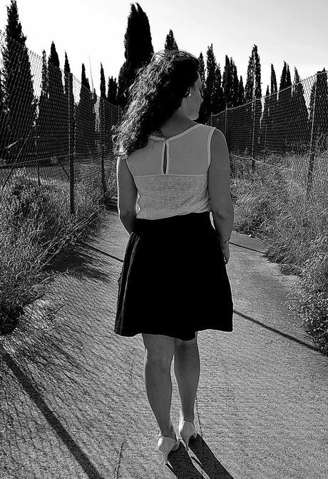 falda denim, camiseta flecos, DIY, rosa, gris, vaquero, kiabi, fashion blogger, moda, Castellón, blogger