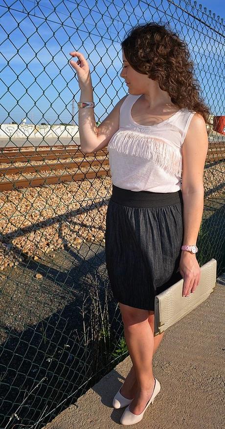 falda denim, camiseta flecos, DIY, rosa, gris, vaquero, kiabi, fashion blogger, moda, Castellón, blogger