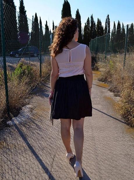 falda denim, camiseta flecos, DIY, rosa, gris, vaquero, kiabi, fashion blogger, moda, Castellón, blogger