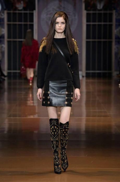 Diez mandamientos de la moda que nos saltamos a la torera Versace otoño-invierno 2014.