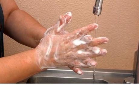 COMO MANTENER A LOS NIÑOS LIBRE DE  PARÁSITOS