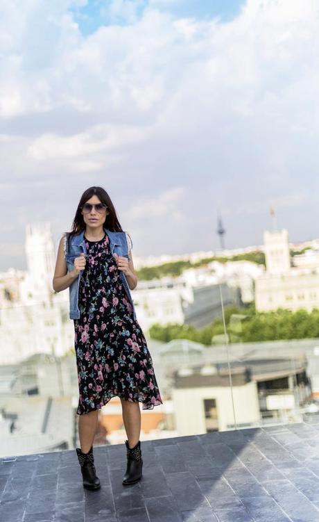 street style barbara crespo roof views innside madrid suecia fashion blogger outfit front row shop blog de moda dress