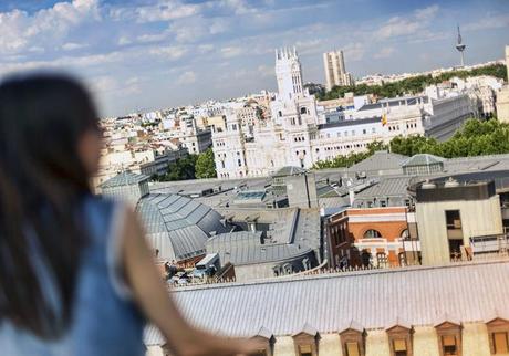 street style barbara crespo roof views innside madrid suecia fashion blogger outfit front row shop blog de moda dress