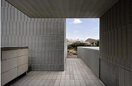 Centro de artes escénicas en Níjar, de José Morales, Juan Mariscal y Sara Giles