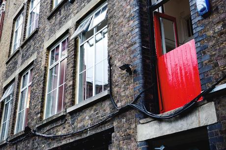 Lace_Shorts-Lace_Up_Sandals-Blue_Jumper-Outfit-31