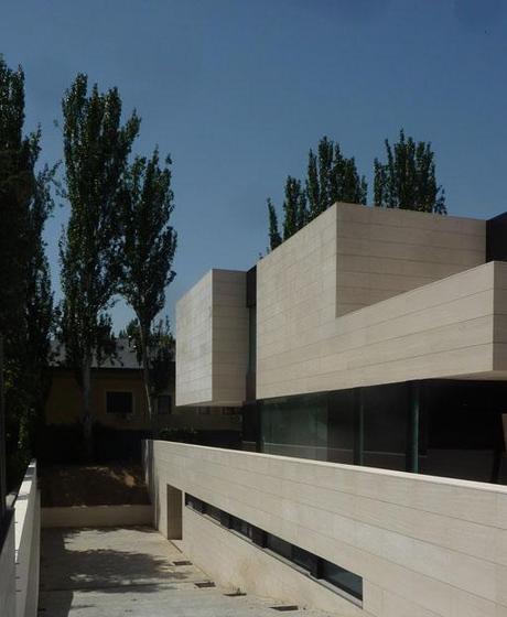 NUEVAS IMÁGENES DE OBRA DE UNA VIVIENDA A-CERO AL NORTE DE MADRID