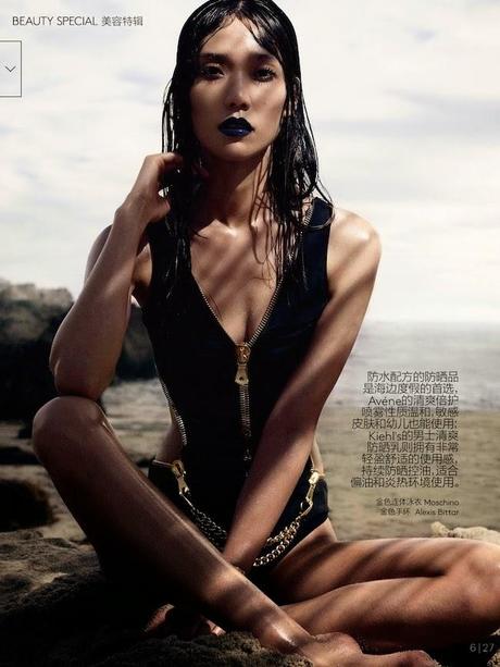 Glamour en la playa con Tao Okamoto