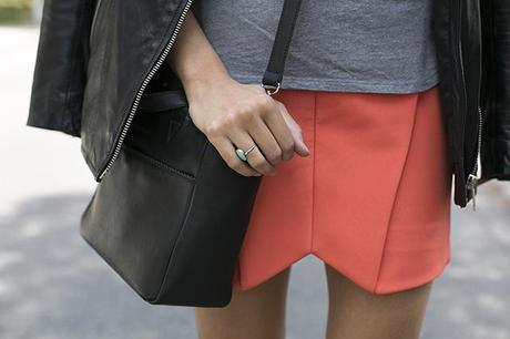 OUTFITS, girissima, leather jacket, zara, cameo, orange, trend, silver, t-shirt, dime que me quieres, rayban, emporio armani, lacambra, satchel, 