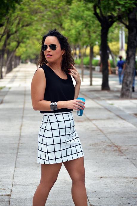 Outfit | Chekered skirt