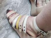 Probando sandalias Clarks