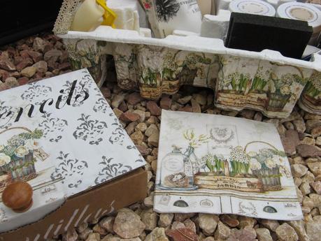 Guardar el material de manualidades