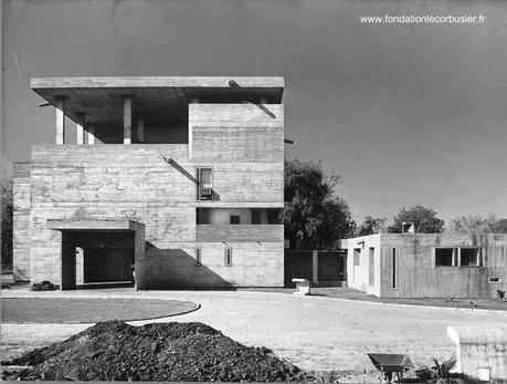 Villa Shodhan casa brutalista en India 1951