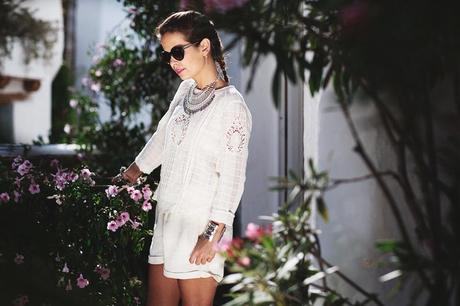 Vogue_Eyewear-Ibiza_summer-White_Outfit-2