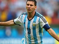 Messi rescata Argentina