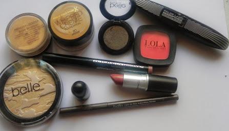 Starlight: Look, manicura y outfit