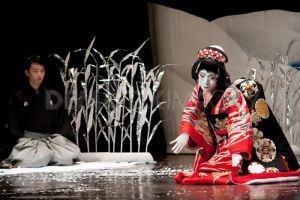 1287436755-japanese-shochiku-kabuki-theater-in-el-salvador_477317