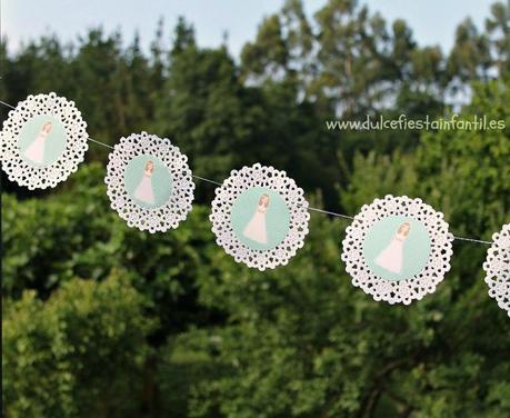 Guirnalda con blonda para primera comunión