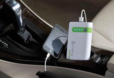 JumPack :: arrancador de coches, linterna y recarga para el móvil JumPack :: arrancador de coches, linterna y recarga para el móvil