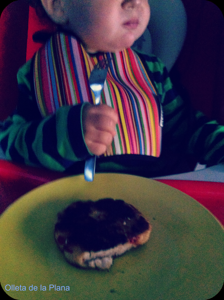 HAMBURGUESA DE PAVO Y PIQUILLOS