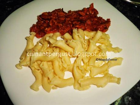 Gigli al ragù di lepre (Gigli con salsa de conejo)