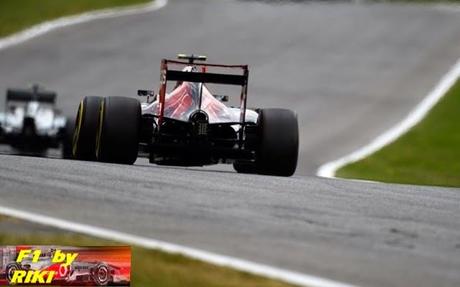 LAUDA PREFIERE MENOS SANCIONES Y MAS LUCHA EN PISTA