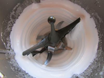 Helado de queso y nueces