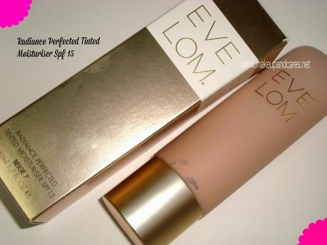 Radiance Perfected Tinted Moisturiser de Eve Lom, la apuesta de un rostro fresco y radiante.