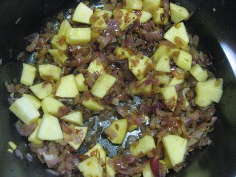 POLLO AL CURRY CON MANZANA