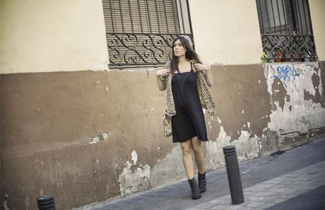 street style barbara crespo cami black dress hakei fashion blogger outfit blog de moda