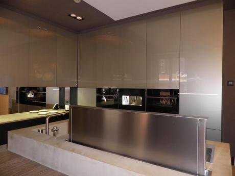 En el diseño de Línea 3 Cocinas, la estética y la funcionalidad van juntas, combinando diferentes materiles, tan de tendencía en la decoración de la cocina.