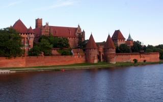 CASTILLO DE MALBORK
