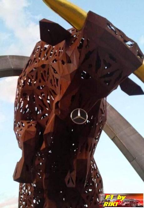 ASESORES DE RED BULL Y MERCEDES NO SE TOLERAN MUTUAMENTE