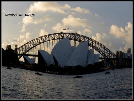 EDIFICIO DE LA OPERA HOUSE EN SYDNEY