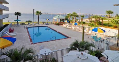 LRG Magazine - Pensacola - HOTEL WESTERN LRG Magazine - Pensacola - HOTEL WESTERN