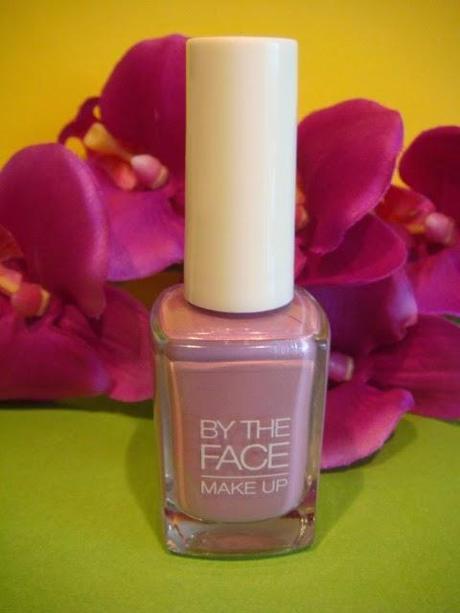 Colorea tus uñas con By The Face Make Up!!. Colorea tus uñas con By The Face Make Up!!.