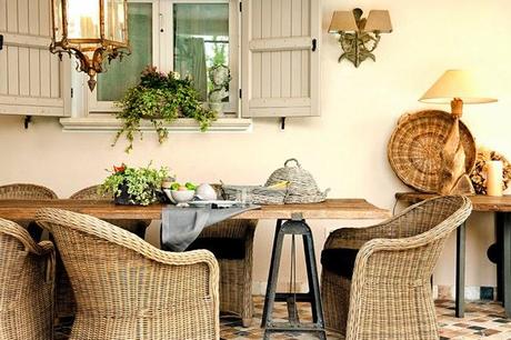 Casa con Toques Rusticos en el Lago Di Garda