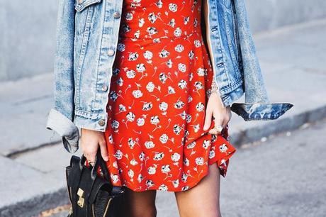 Floral_Dress-Topshop-Denim_Jacket-Street_Style-Outfit-27